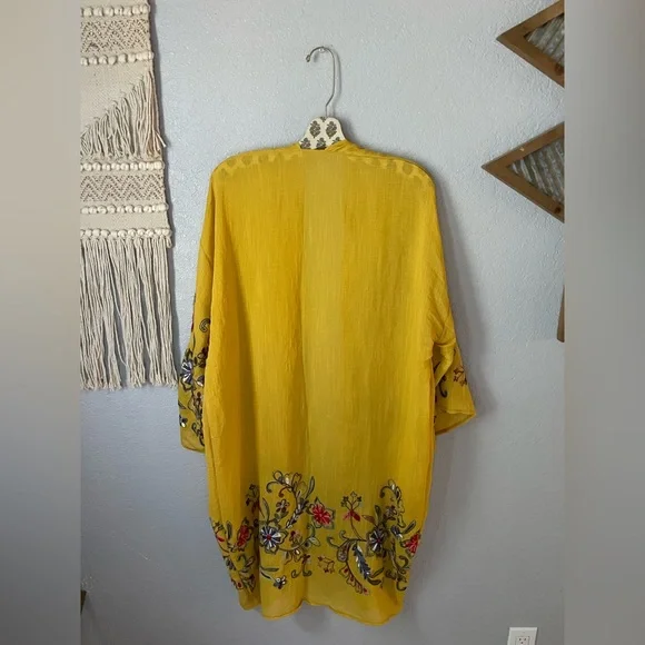 Three Bird Nest Kimono - Picture 6 of 6